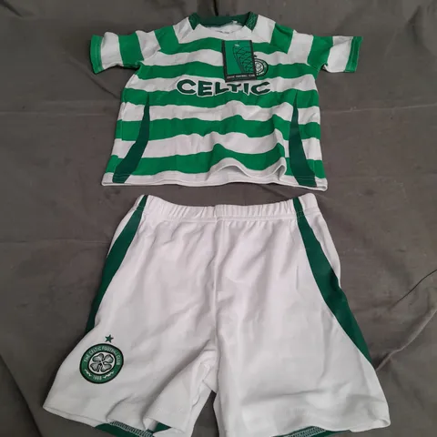CELTIC FOOTBALL CLUB KIDS TSHIRT AND SHORTS KIT IN GREEN/WHITE SIZE 18-24M