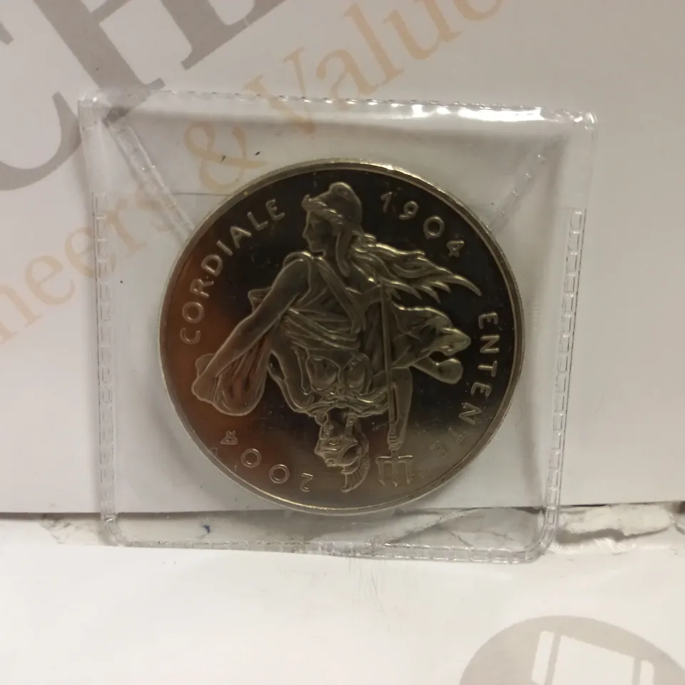 1904 - 2004 CORDIALE ENTENTE COLLECTABLE COIN