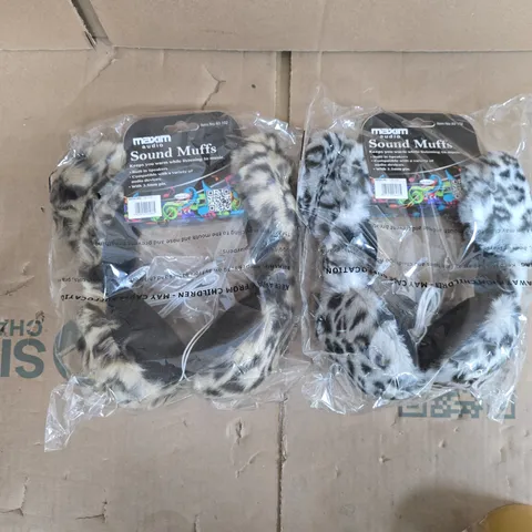 BOX OF APPROXIMATELY 15 MAXIM AUDIO SOUND MUFFS LEOPARD PRINT EARMUFFS