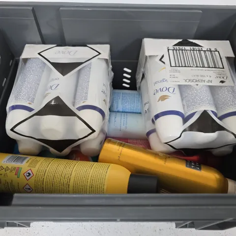 APPROXIMATELY 15 ASSORTED AEROSOLS TO INCLUDE LYNX , DOVE AND RITUALS