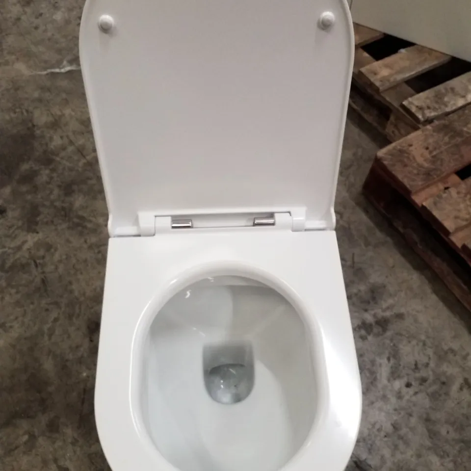 BRAND NEW TOILET PAN WITH SEAT