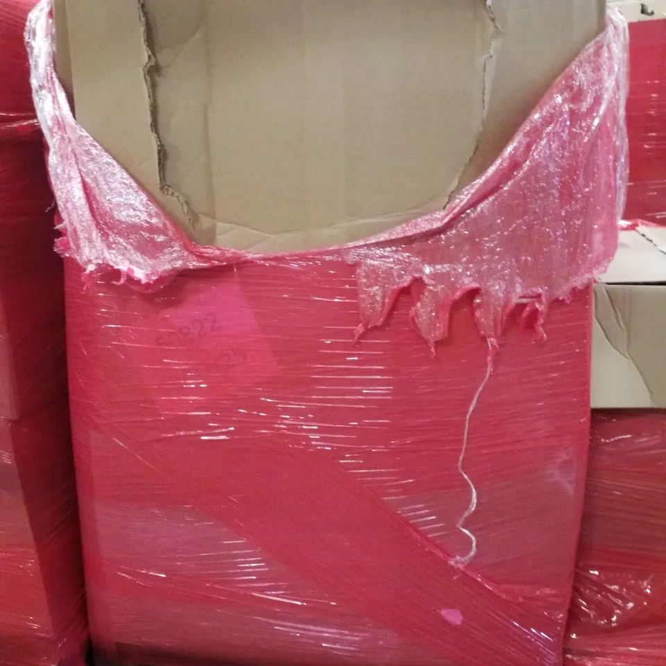 PALLET CONTAINING ASSORTED PRODUCTS INCLUDING METAL GARDEN FENCE, WHITEBOARD, BED RAIL GUARD & ACRYLIC BLOON STAND