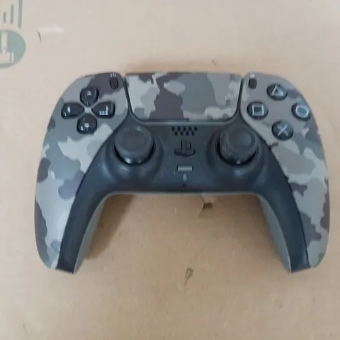 PLAYSTATION 5 DUALSENSE WIRELESS CONTROLLER - GREY CAMOUFLAGE