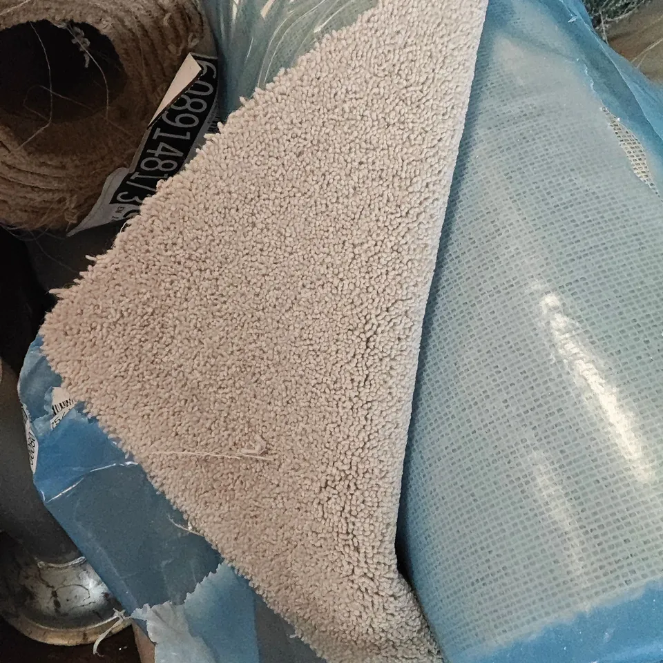 QUALITY BAGGED AND ROLLED TUDOR TWIST CARPET IN REGAL MINK - APPROXIMATELY LENGTH 3.3M WIDTH 4M