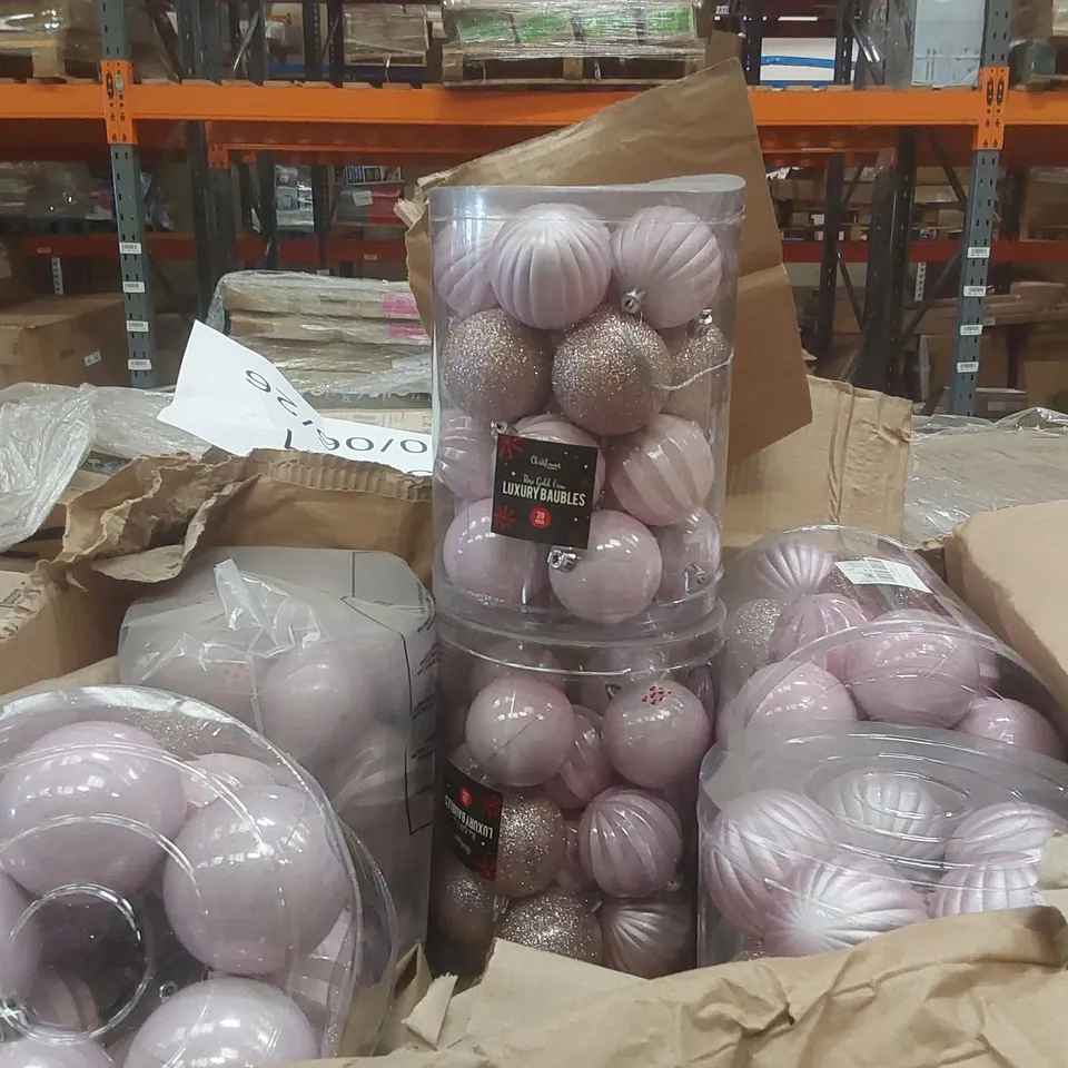 PALLET CONTAINING A VERY LARGE QUANTITY OF ASSORTED ITEMS INCLUDING: SCENTED TEALIGHT ADVENT CALENDARS, CHRISTMAS PAPER STORAGE CASES, LUXURY BAUBLES ECT