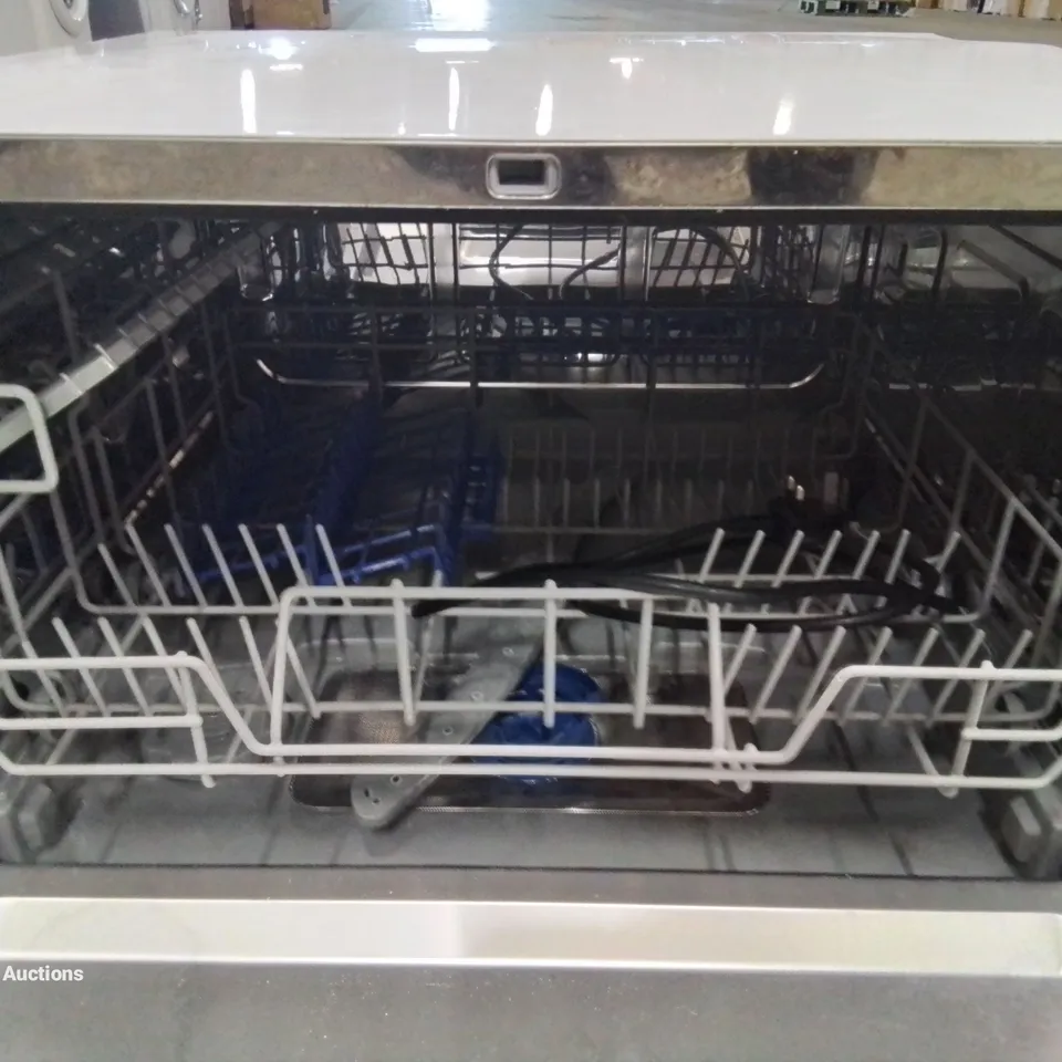 COMFEE FREESTANDING DISHWASHER IN WHITE - (KWH-TD602E-W)