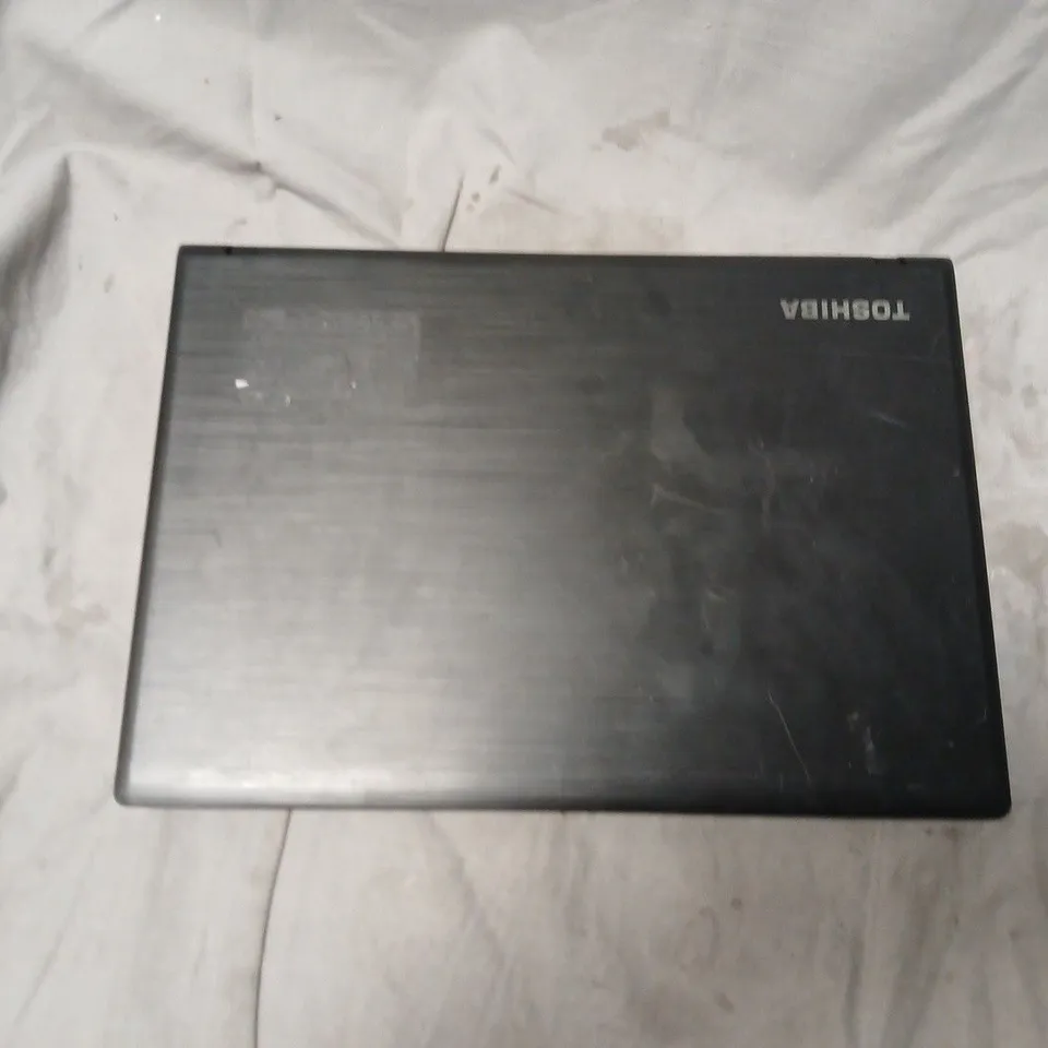 TOSHIBA SATELLITE PRO R40C LAPTOP 