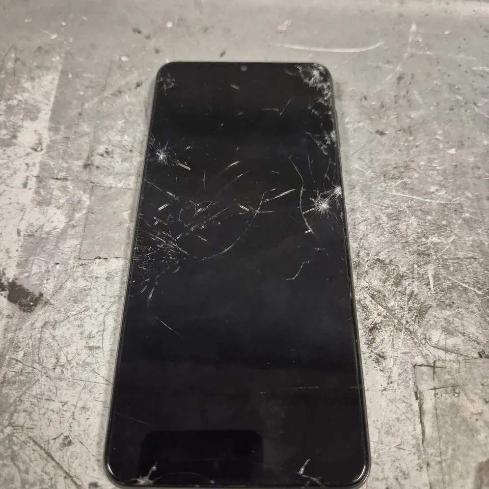 SAMSUNG GALAXY A13