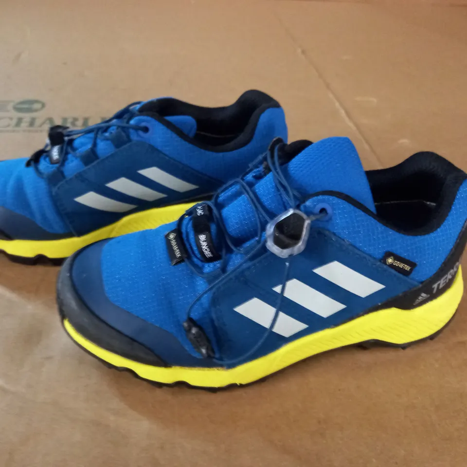 ADIDAS TERREX KIDS TRAINERS - UK 12 1/2 K