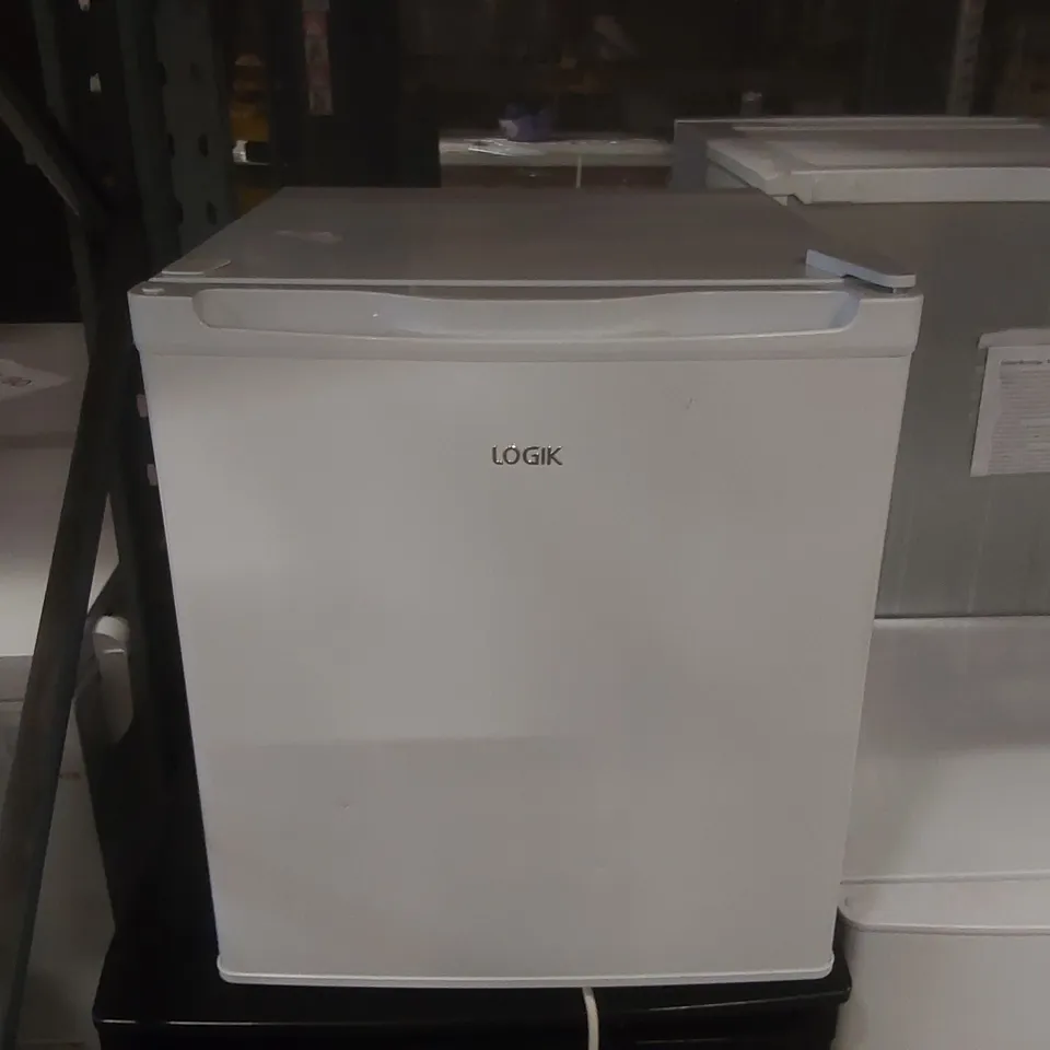 LOGIK LTT40W23 MINI FRIDGE - WHITE