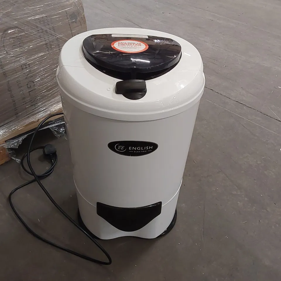 BOXED ENGLISH ELECTRIC WHITE/BLACK GRAVITY DRAIN SPIN DRYER 428009EEP 4.2KG (1 BOX)