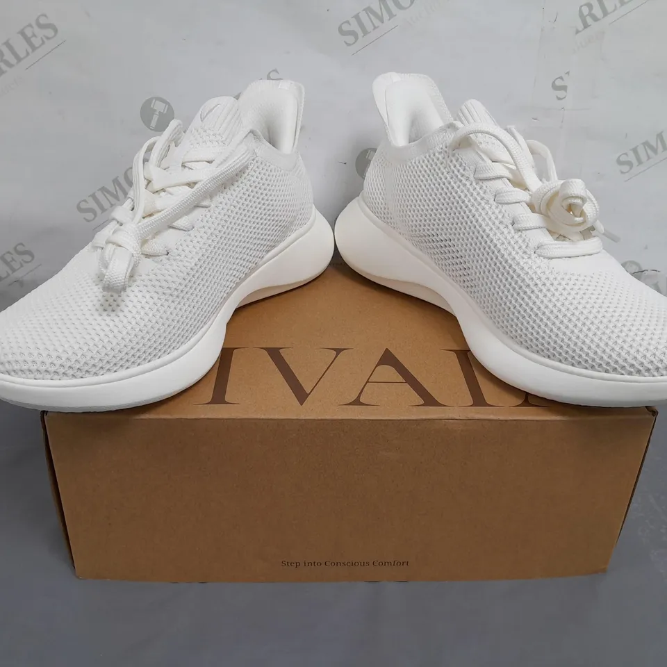 BOXED PAIR OF VIVAIA SHOES IN WHITE UK SIZE 6.5