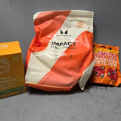 APPROXIMATELY 6 ASSORTED FOOD & DRINK ITEMS TO INCLUDE -MY PROTEIN IMPACT WHEY PROTEIN VANILLA , TONY'S LITTL BITS , H&B FOCUS KOMBUCHA ETC