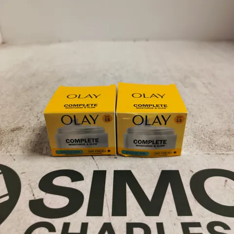 OLAY COMPLETE MOISTURISER & GLOW DAY CREAM SPF 15 – SENSITIVE SKIN, BOX OF 2