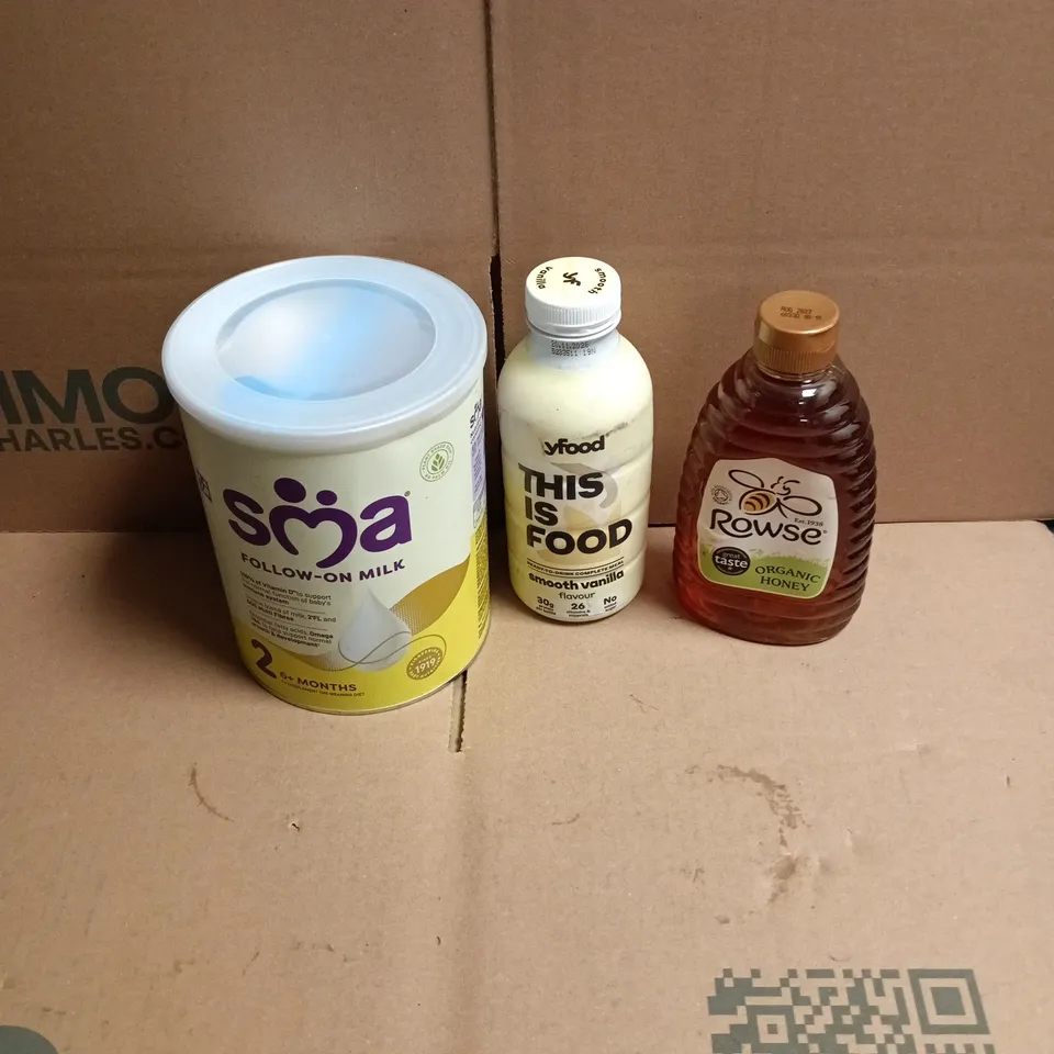 APPROXIMATELY 12 ASSORTED FOOD AND DRINKS ITEMS TO INCLUDE - SMA FOLLOW ON MILK 6+ MONTHS, ROWSE ORGANIC HONEY, THIS IS FOOD VANILLA MEAL REPLACEMENT DRINK ETC 