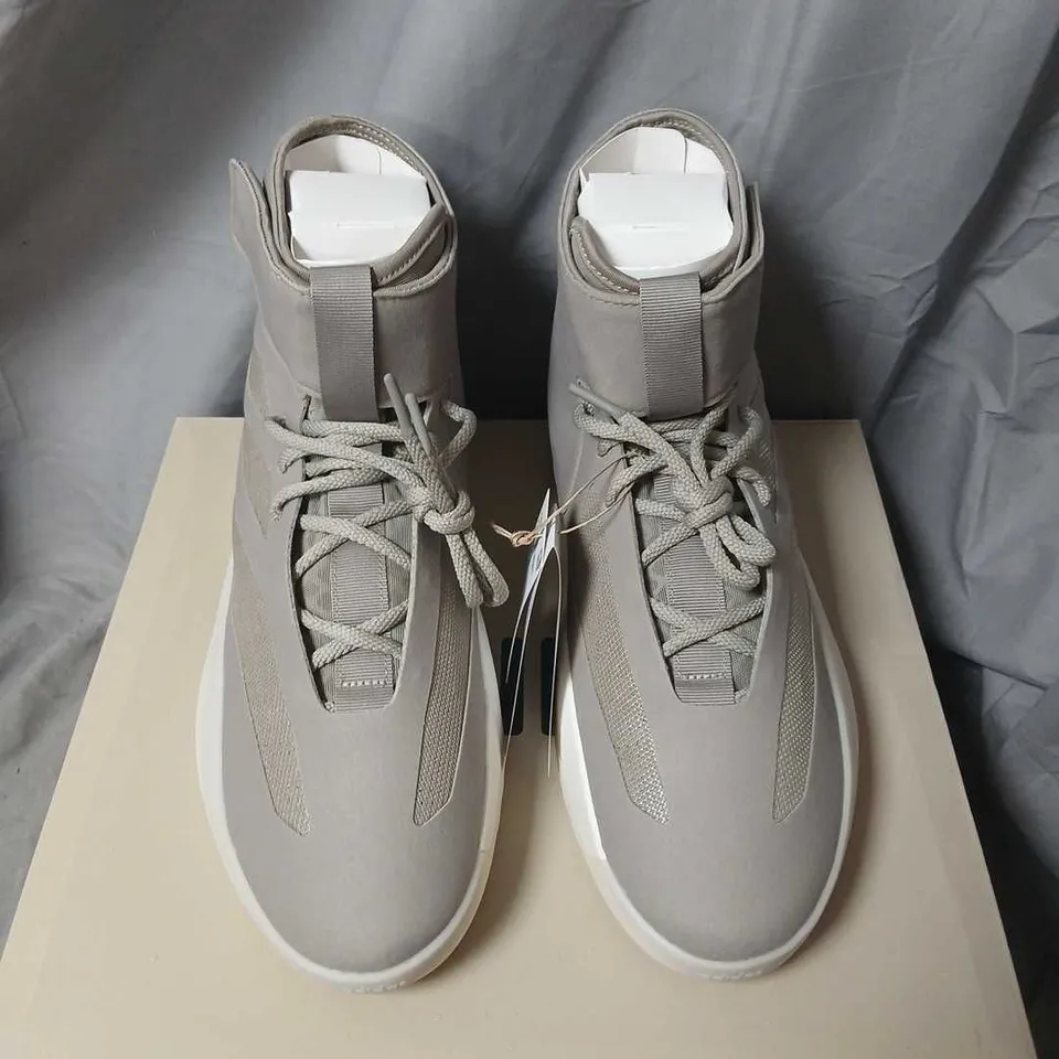 ADIDAS ATHLETICS II BASKETBALL HI HIGH-TOP SNEAKERS – GREY, UK 11.5