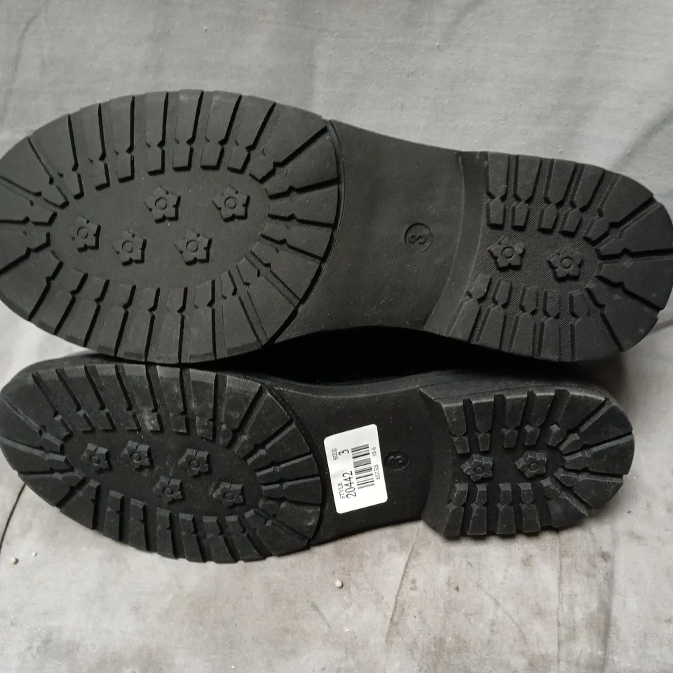 LILLEYS LADIES' PATENT LEATHER LOAFERS WITH FRINGE TASSELS – UK 3