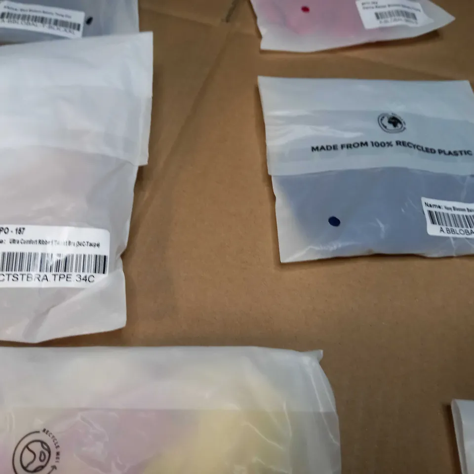 LOT OF APPROX 8 PACKAGED LOUNGE UNDERWEAR ITEMS VARYING IN SIZE/STYLE/COLOUR