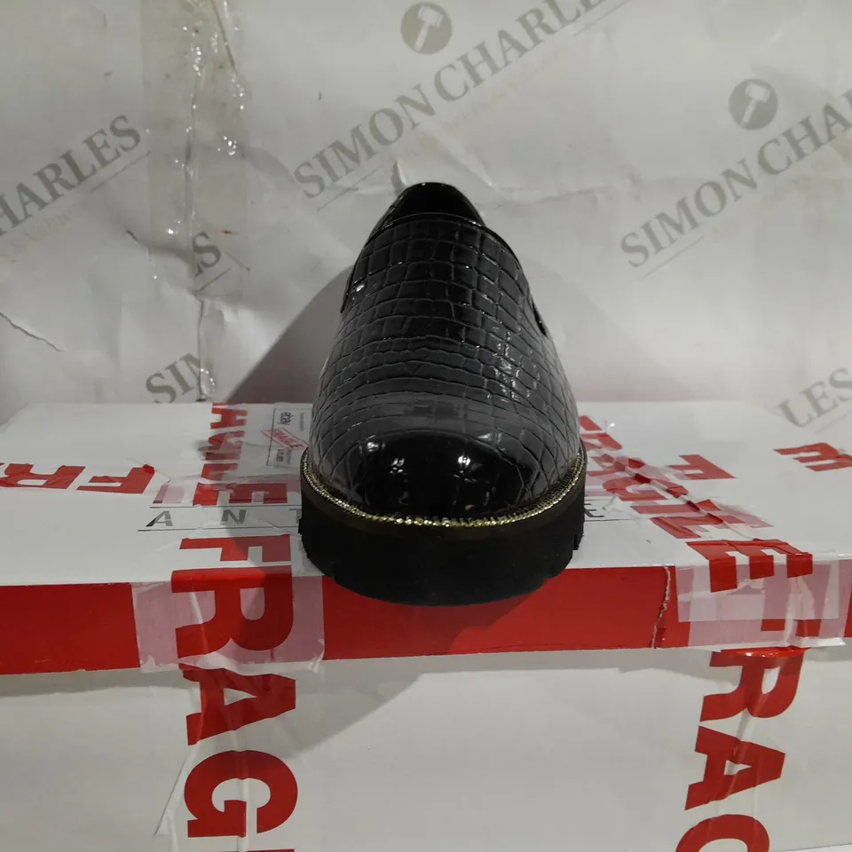 DUNE FLATFORM LOAFER BLACK CROCK SIZE 4 - BOXED