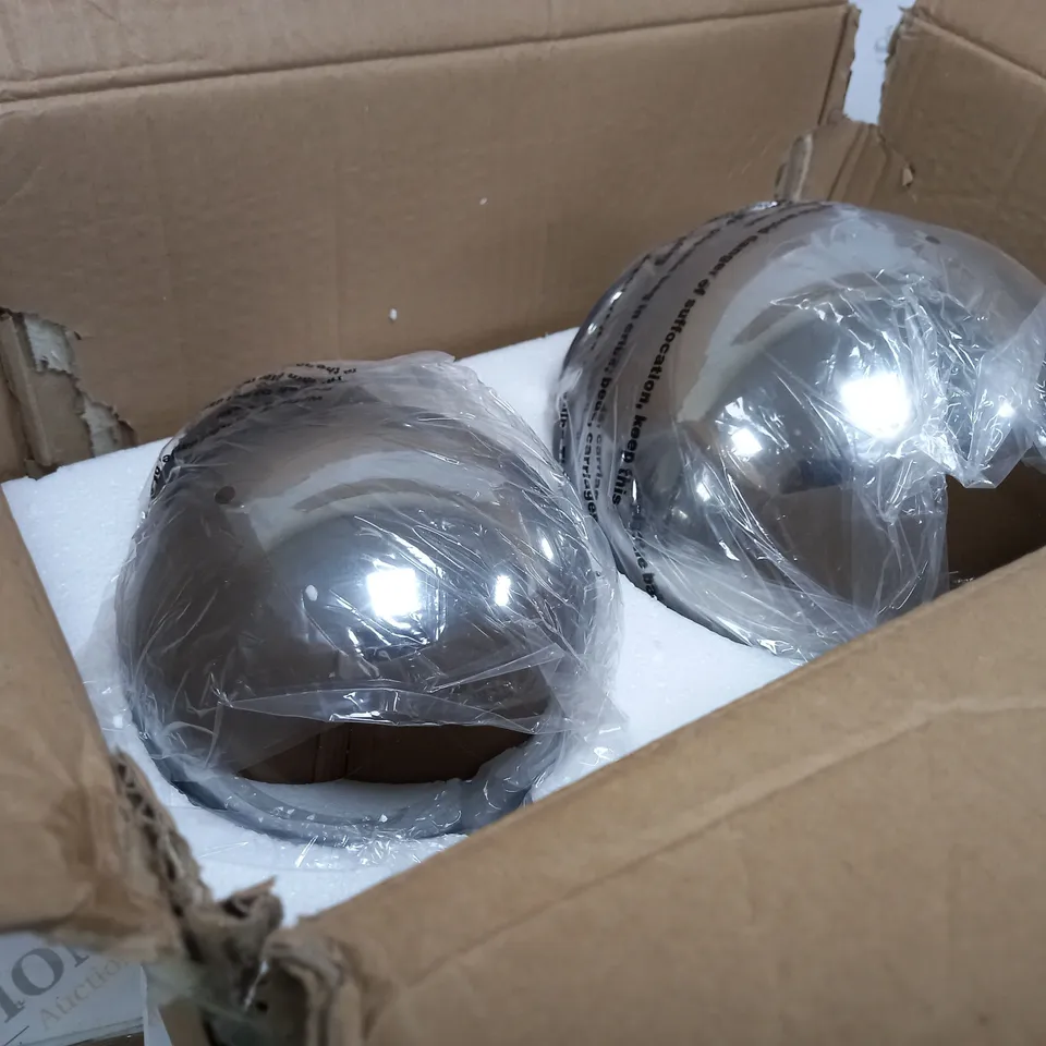 BOXED KELLY HOPPEN SET OF 2 INDOOR OUTDOOR PRELIT GLASS DECOR - REFLECTIVE ORBS