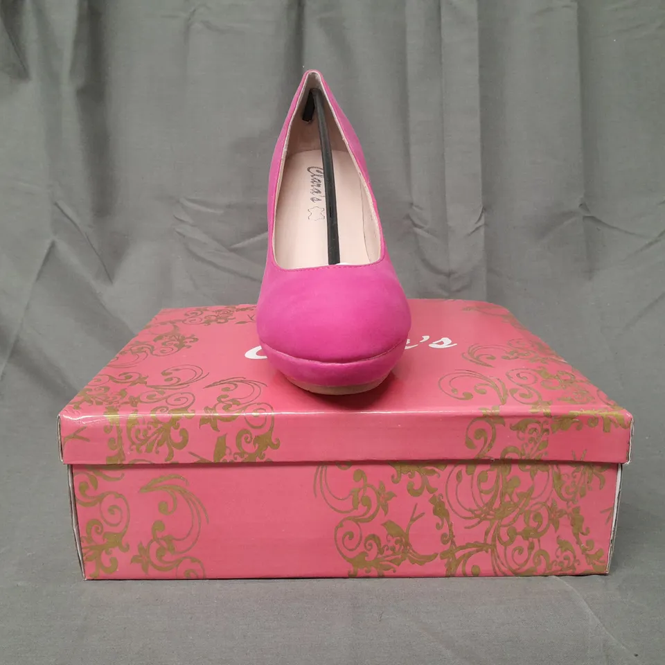 BOXED PAIR OF CLARA'S CLOSED TOE HIGH HEEL SHOES IN FUCHSIA 37