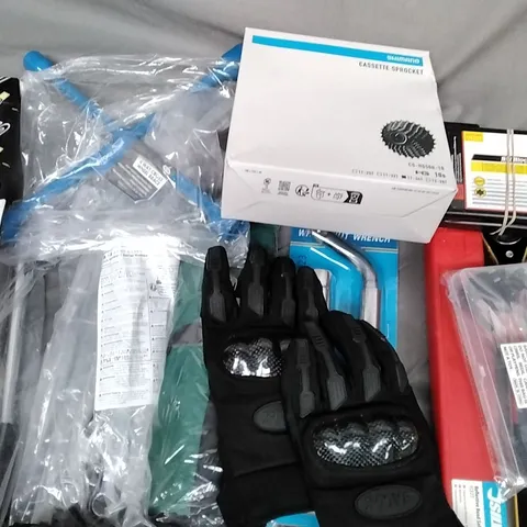APPROXIMATELY 14 ASSORTED ITEMS TO INCLUDE WRENCHES, SHIMANO CASSETTE SPROCKET, 4-WAY CROSS WHEEL BRACE, SILVERLINE ROAD SAFETY TRIANGLE