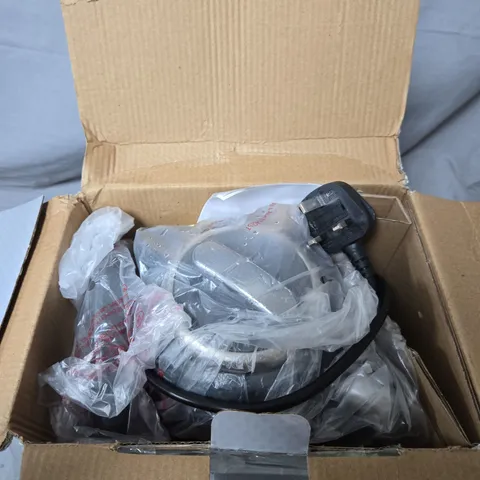 BREVILLE CURVE COLLECTION KETTLE - GREY