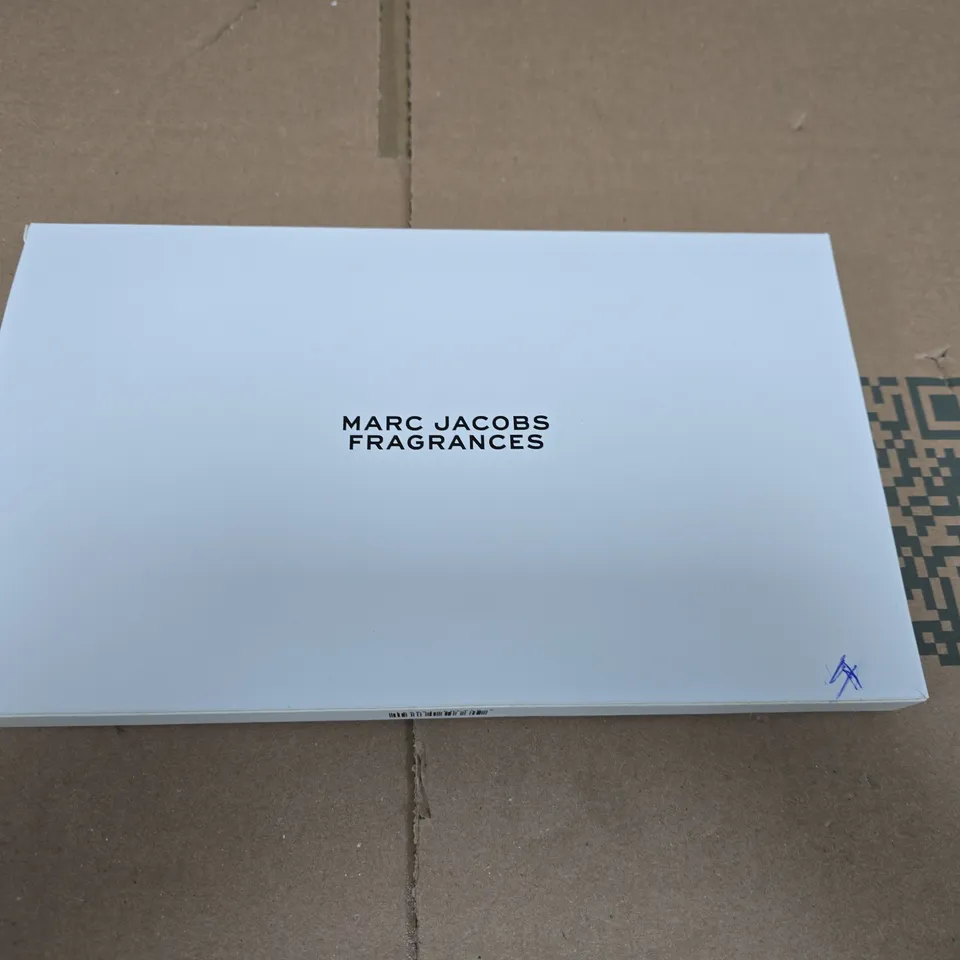 MARC JACOBS FRAGRANCES SEQUIN COSMETICS BAG BLUE