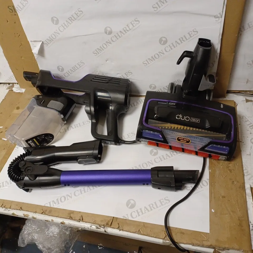 SHARK CORDED DUOCLEAN VACUUM CLEANER 