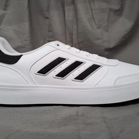 BOXED PAIR OF ADIDAS RETROCROSS GOLF SHOES IN WHITE/BLACK UK SIZE 11