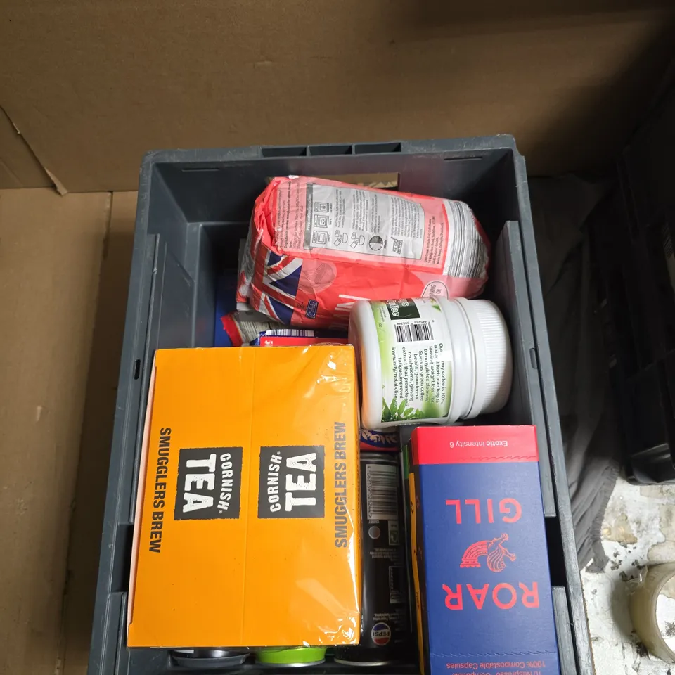 A TOTE OF APROXIMATELY 12 ITEMS TO INCLUDE NESPRESSO CAPSULES, SKINNY COFFE AND FIZZY DRINKS