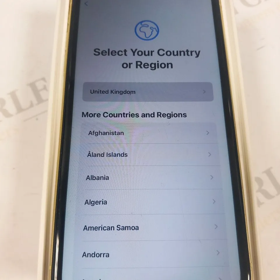 BOXED APPLE IPHONE 11 MOBILE PHONE 64GB