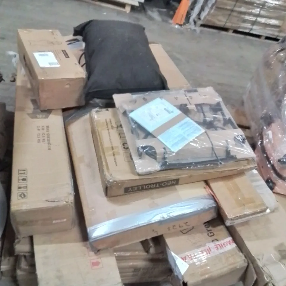 PALLET OF INCOMPLETE FURNITURE SETS AND ASSORTED HOUSEHOLD PRODUCTS AND PRODUCTS TO INCLUDE:TROLLEY,INDUCTION HOB,ACRYLIC SNOWMAN 