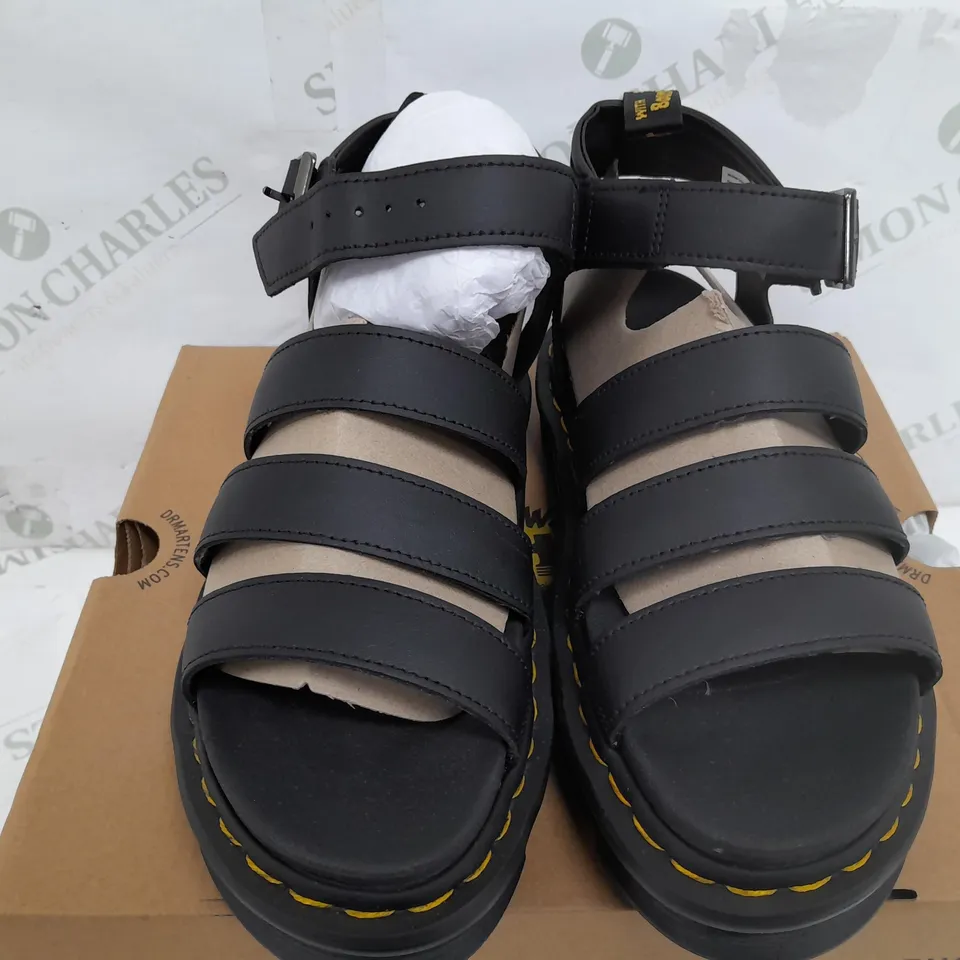 BOXED PAIR OF DR MARTENS BLAIRE SANDALS IN BLACK LEATHER - UK 7