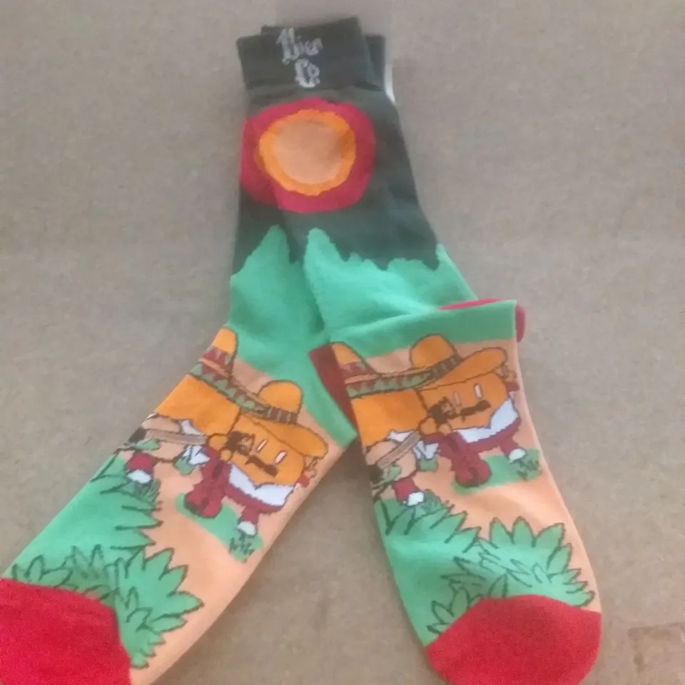 APPROXIMATELY 360 PAIRS OF BRAND NEWVBIER CO. UK 7-11/EU 42-46 80% COTTON 17% NYLON 3% SPANDEX SOCKS