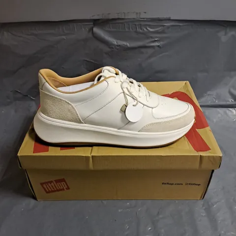 PAIR OF FITFLOP F-MODE LEATHER/SUEDE FLATFORM SNEAKERS IN URBAN WHITE SIZE 7