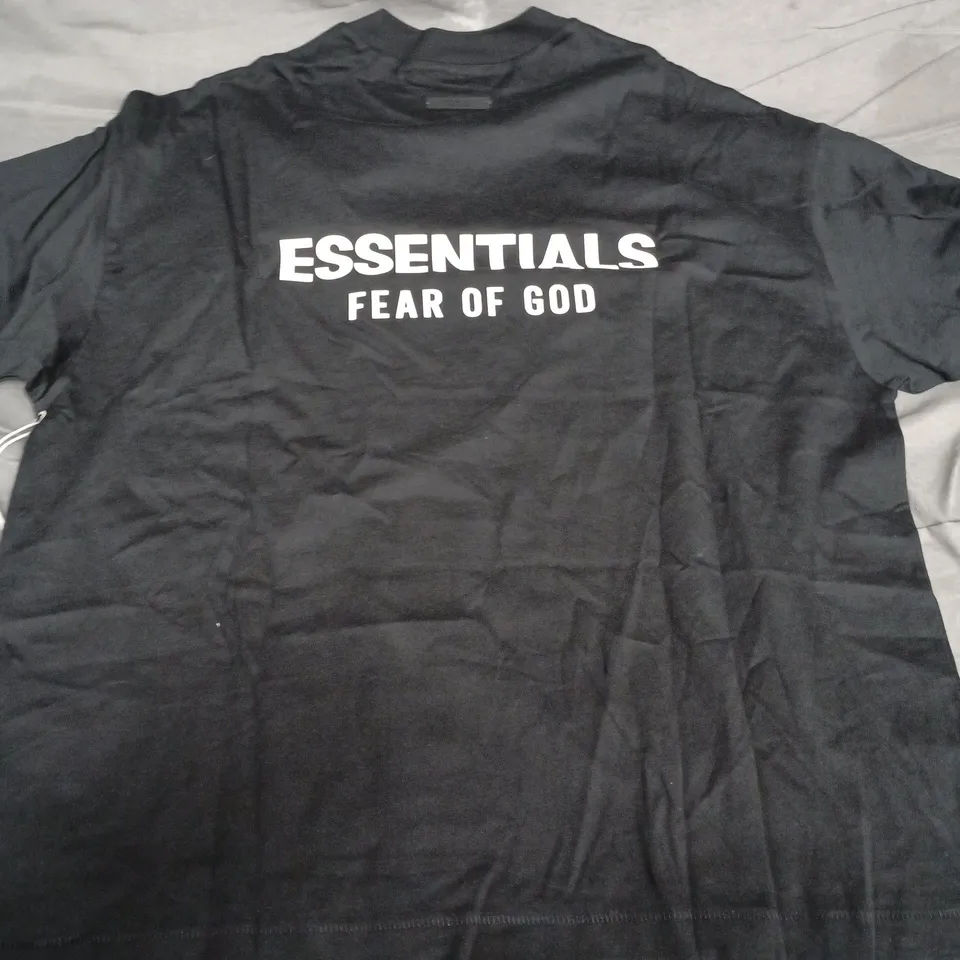FEAR OF GOD ESSENTIALS T-SHIRT – BLACK – UK SIZE S