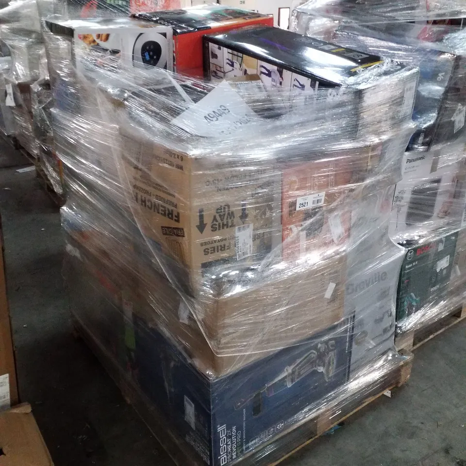 PALLET OF APPROXIMATELY 22 UNPROCESSED RAW RETURN HOUSEHOLD AND ELECTRICAL GOODS TO INCLUDE;