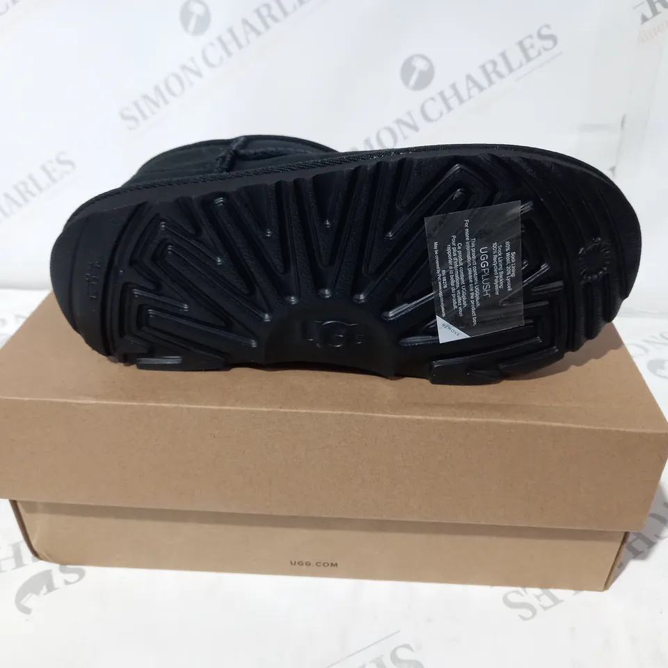 UGG KIDS CLASSIC ULTRA MINI SIZE 1