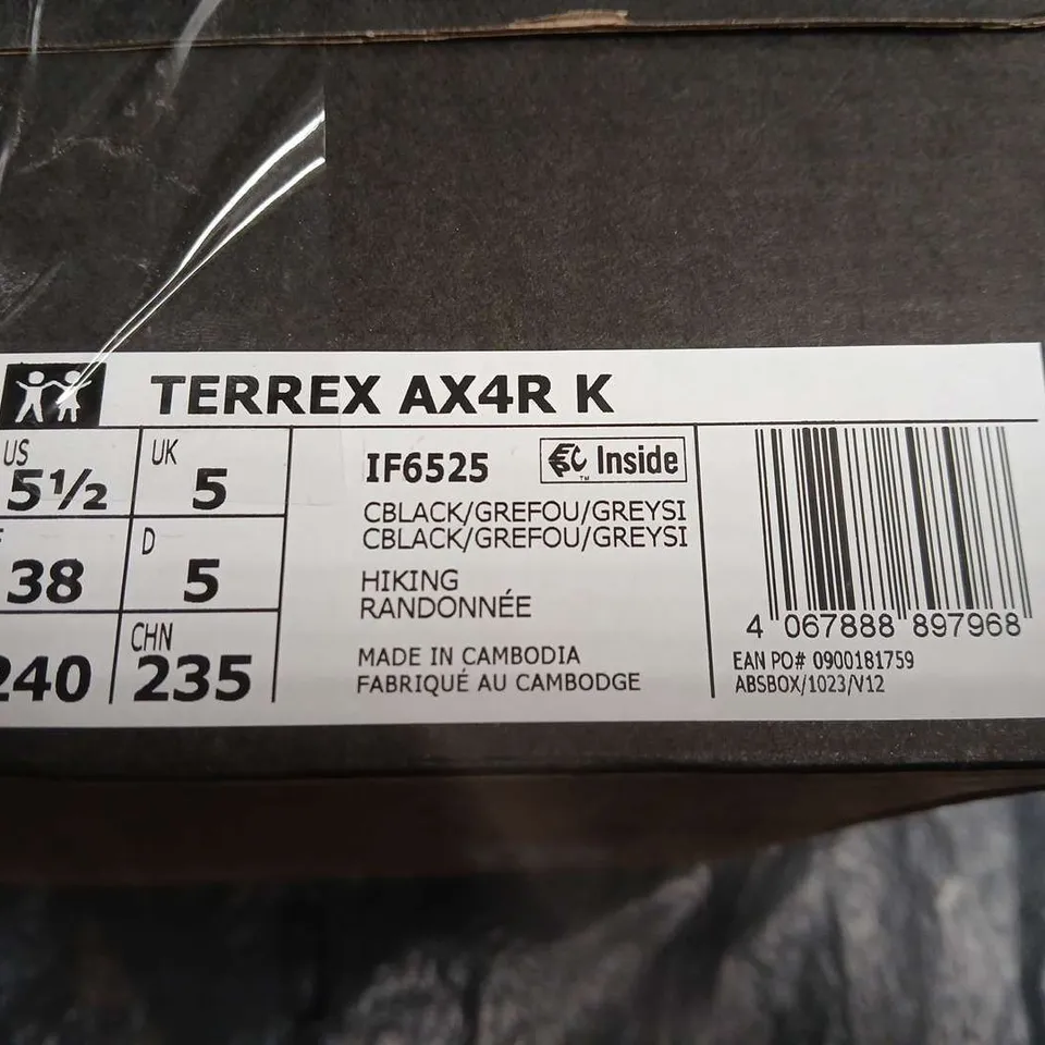 ADIDAS TERREX TRAIL SHOES – BLACK & GREY - UK SIZE 5