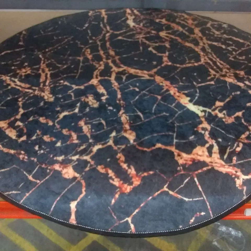 GOLDES DJT BATHMAT 
