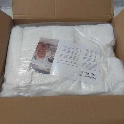 BOXED SOLID MACHINE WOMEN / POWER LOOMED OFF-WHITE RUG - 3 x 5'