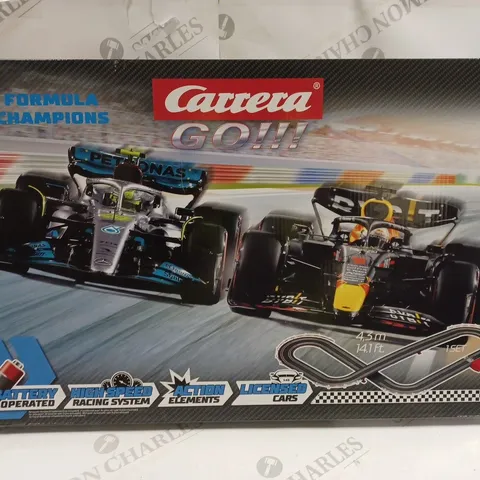 BOXED FORMULA CHAMPIONS 2022 BATTERY OPERATED RACING SYSTEM