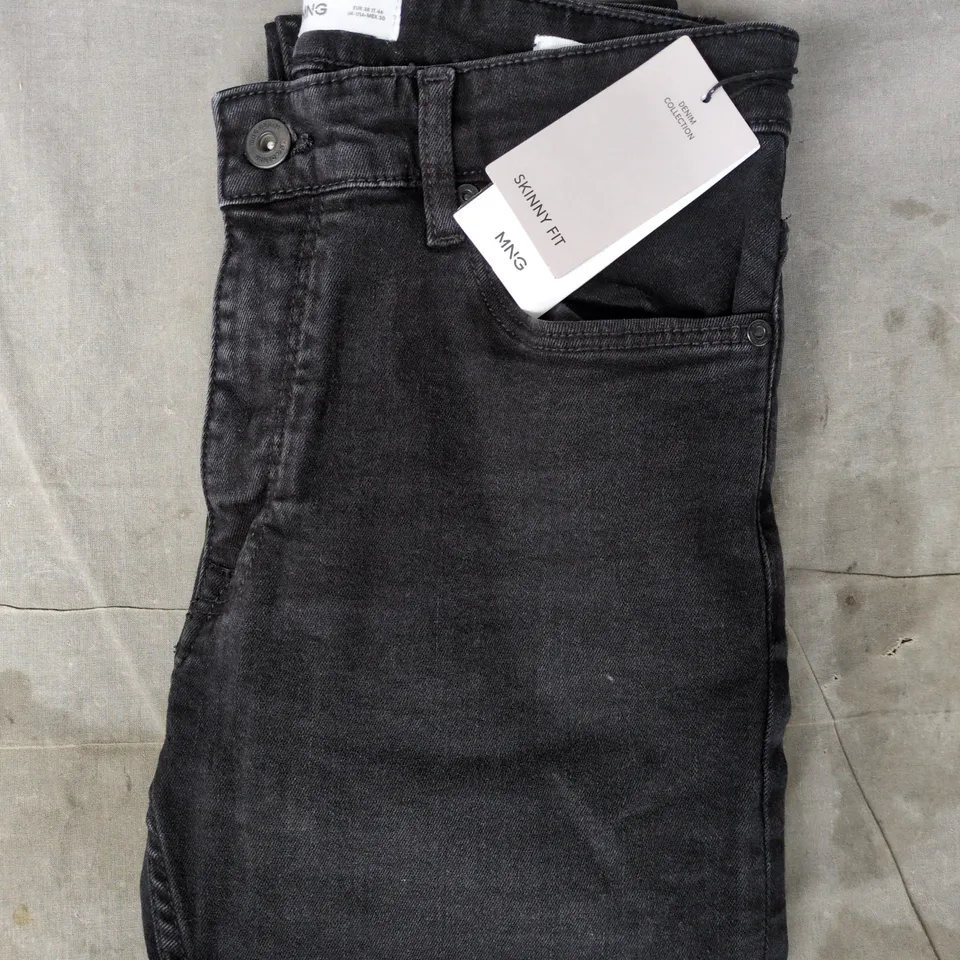 MANGO SKINNY FIT JEANS IN BLACK SIZE EU 38