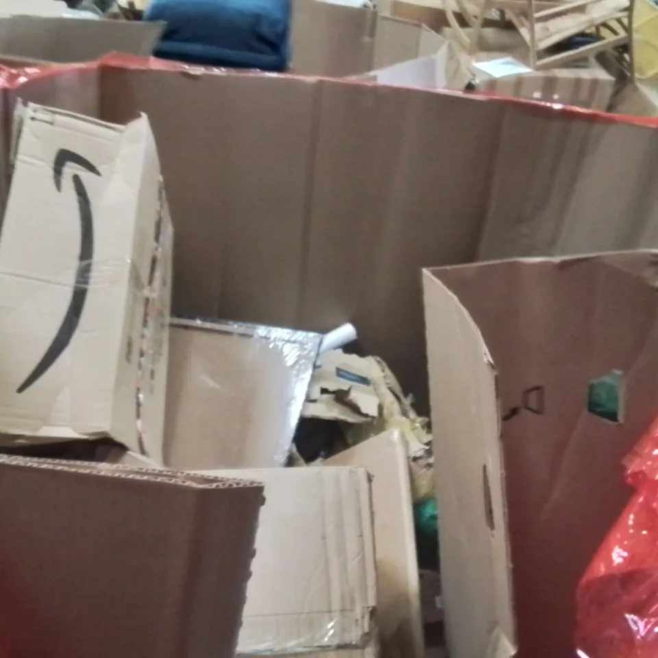 PALLET OF ASSORTED HOUSEHOLD GOODS AND PRODUCTS TO INCLUDE;LED LIGHT,WINDOW SILL PROTECTOR,MOUNTING ADAPTER FOR CAT FLAP