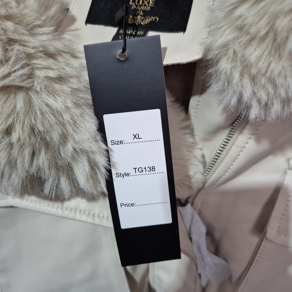 LUXE PARIS WOMEN'S BEIGE FUR-TRIM PARKA JACKET, SIZE XL (TG138)
