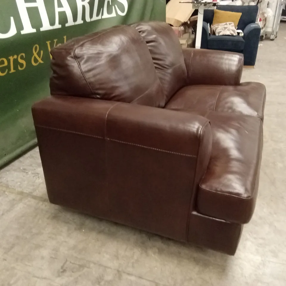 ASTORIA ITALIAN LEATHER 2 SEATER SOFA RRP £999
