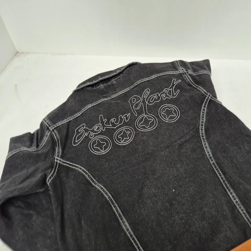 ROCK REVIVAL DENIM JACKET – BLACK WASH WITH EMBROIDERED BACK - SMALL