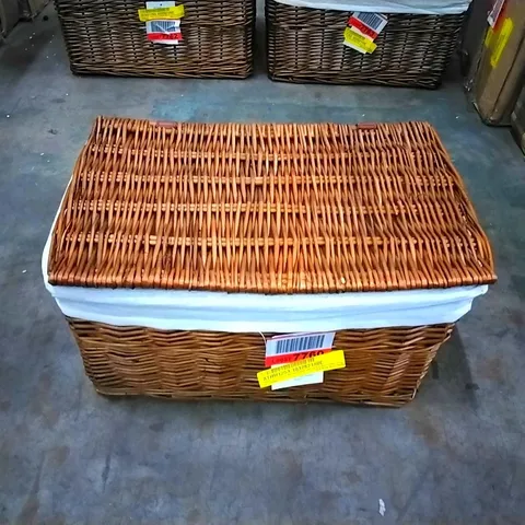 ARTHUR CAMERON RECTANGULAR WICKER STORAGE BASKET WITH LID AND REMOVABLE LINING