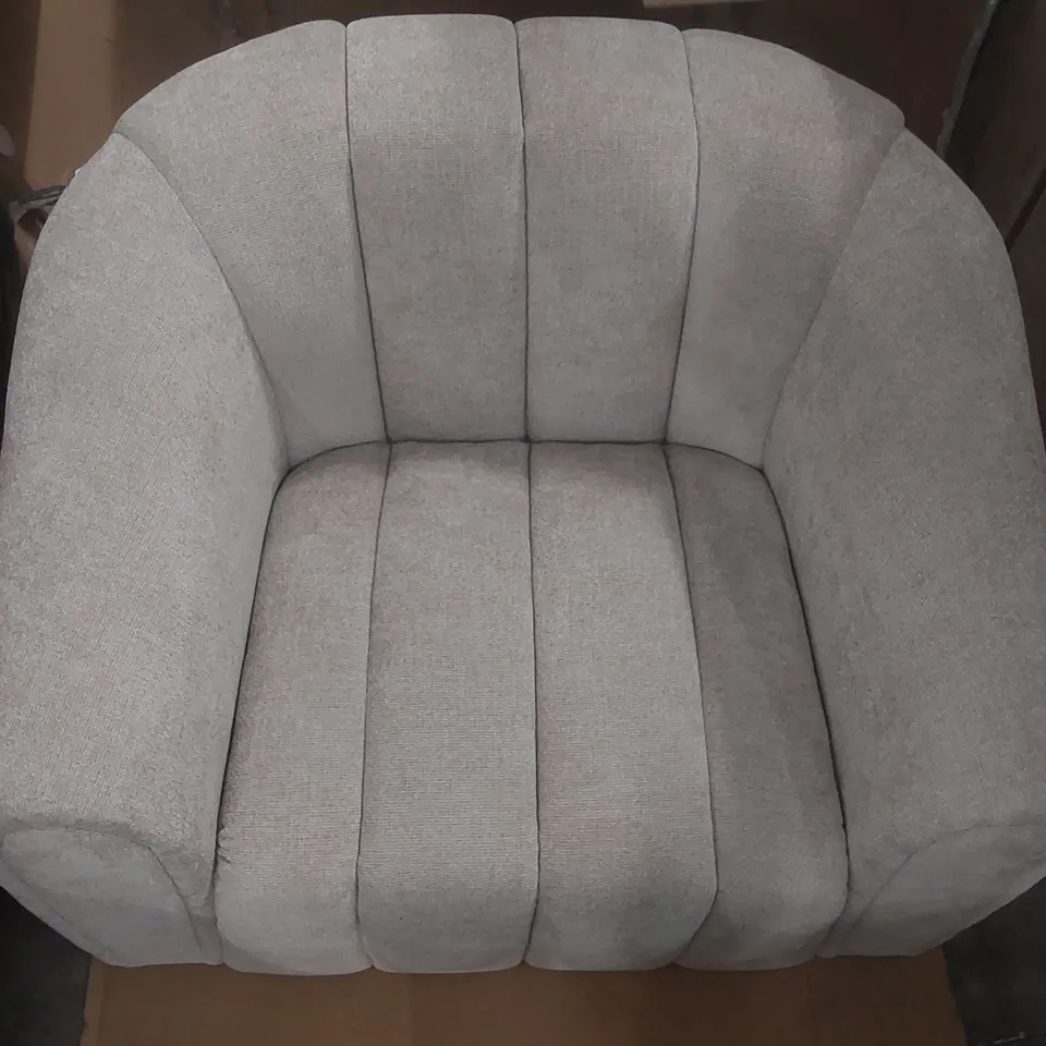 BOXED DANETTI KENDRA BLACK METAL ARMCHAIR NATURAL MINI CHUNKY WEAVE